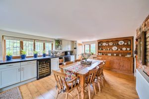 kitchen- click for photo gallery